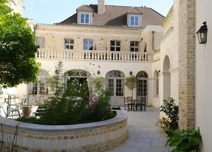 Clos Du Bailli Bed & Breakfast